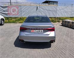 تويوتا أفالون